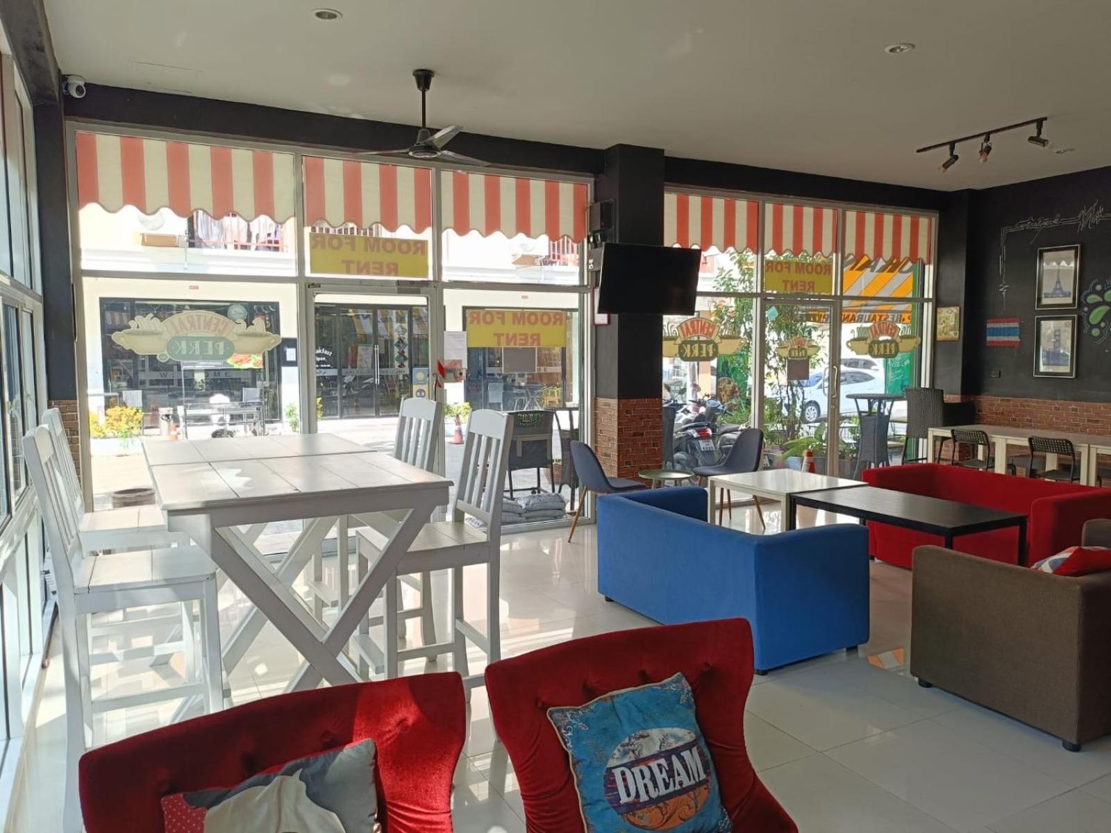 Central Perk Hotel Patong Dış mekan fotoğraf