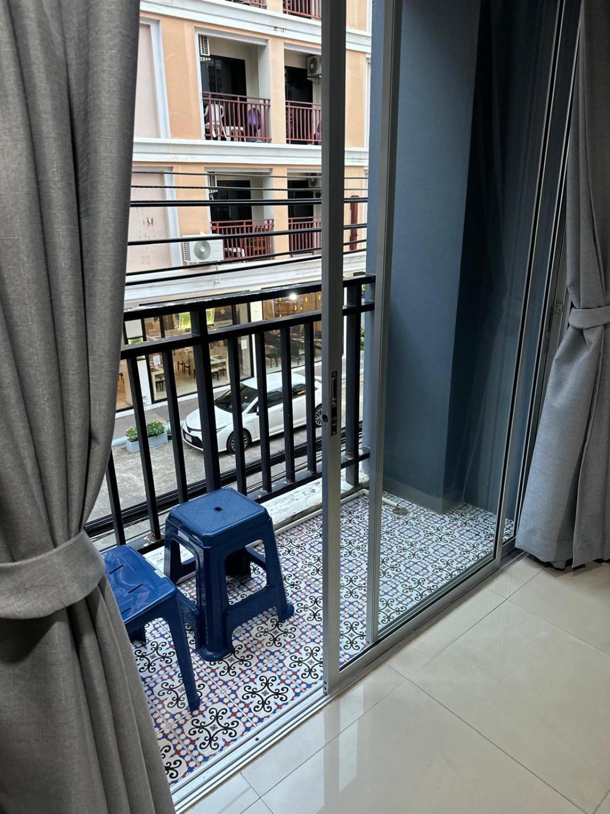 Central Perk Hotel Patong Dış mekan fotoğraf
